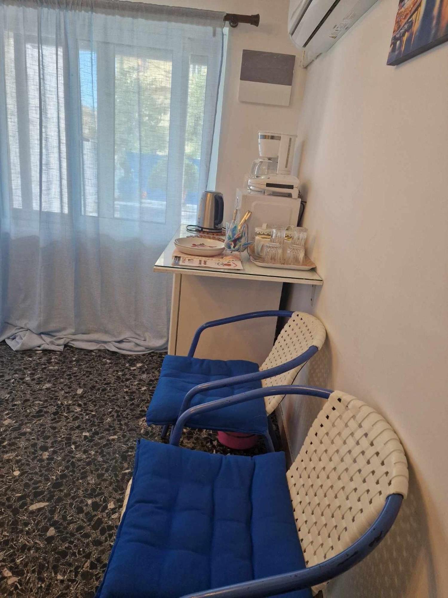 4 Seasons Suites Paradise Near Athens Airport Markópoulon Eksteriør billede